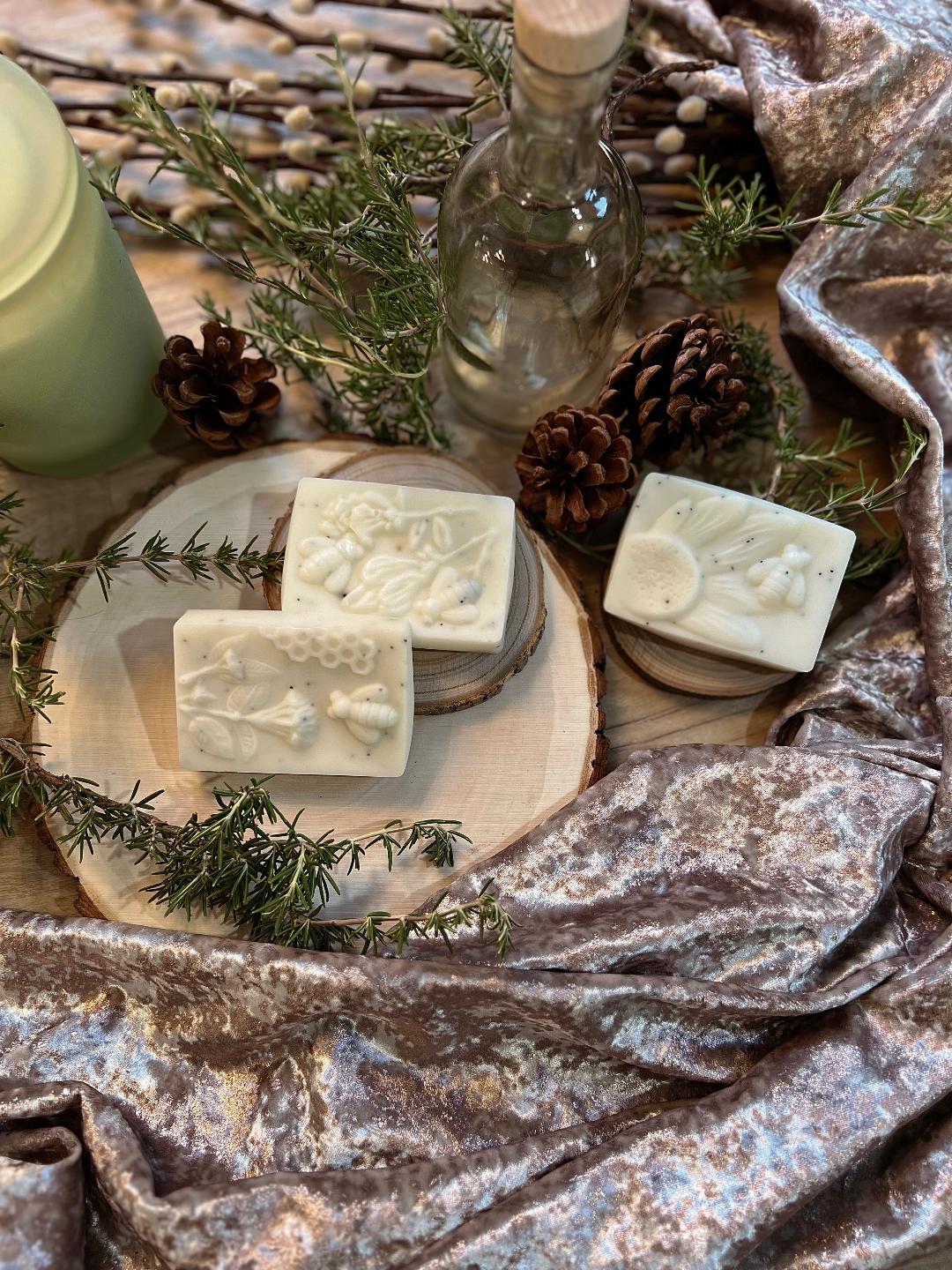 Goat's Milk Soap with Elderberry & Poppy Seed